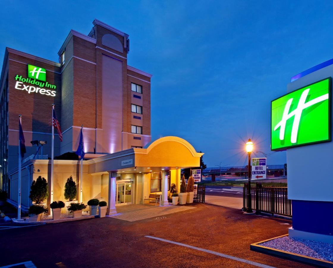 Holiday Inn Express Laguardia Airport, An Ihg Hotel Nowy Jork Zewnętrze zdjęcie